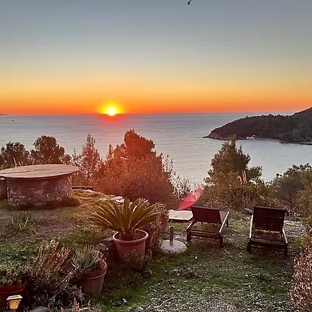 La Collina Sul Mare Bed & Breakfast