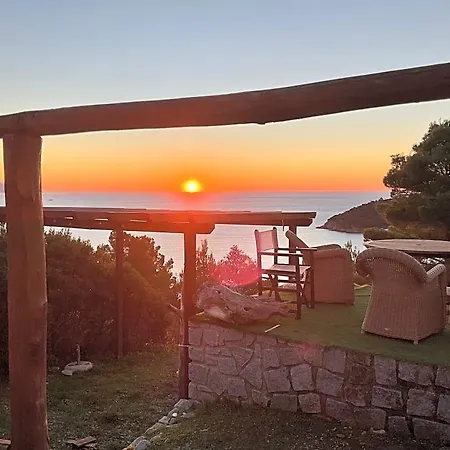 La Collina Sul Mare Bed & Breakfast